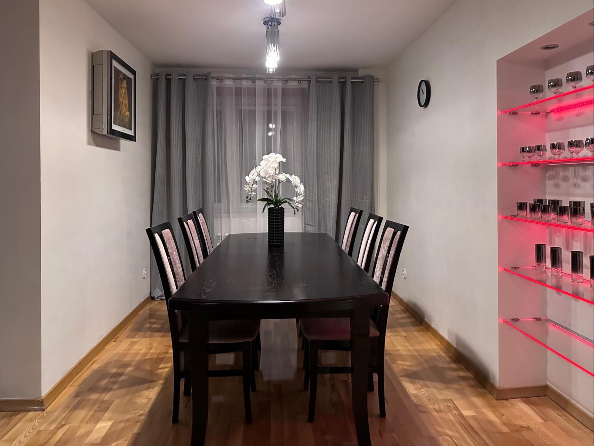 Large, Luxury Condo With Sauna Przemyśl Exteriör bild